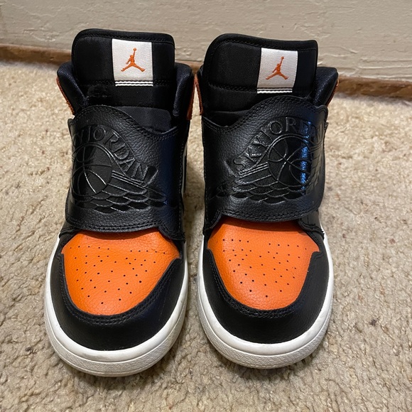 Sky Jordan 1(PS) Shattered Backboard - Picture 2 of 7